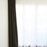 Blackout Hotelvorhang Zürich (nach Mass) in dunkelbraun-anthrazit. • rideaux123.ch