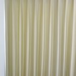 Blackout Hotelvorhang ZÜRICH in gold-beige nach Mass. • rideaux123.ch