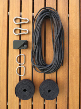 Aufhängesystem für Outdoor-Vorhang in schwarz (Balkon-Pfosten)