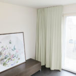 Blackout-Vorhang ABLION ecruweiss zum Schlafzimmer komplett abdunkeln. • rideaux123.ch