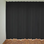 Vorhang schwarz - Nachtvorhang in Zimmer mit Bild • rideaux123.ch