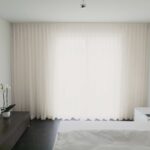 Voilage MADRID CS IV rideau fermé gris beige clair [145] • rideaux123.ch