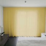 Voilage MADRID CS IV rideau fermé jaune sable [133] • rideaux123.ch