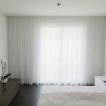 Tagesvorhang Fischbacher 1819 MADRID CS IV Blanc [110] nach Mass (Trevira CS). • rideaux123.ch