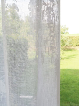 Durchsichtiger Tagesvorhang LINDAU weiss nach Mass.