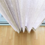 Fischbacher LUPO Massvorhang in beige. • rideaux123.ch