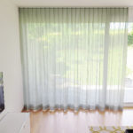 Massvorhang BONUS Fischbacher 1819 in grau. • rideaux123.ch