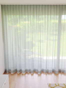 Massvorhang BONUS Fischbacher 1819 in grau.