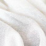 Stoffmuster Tagesvorhang HAMAL weiss. • rideaux123.ch