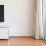 Tagesvorhang BONUS champagner: In Stube modern. • rideaux123.ch