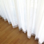 Tagesvorhang BONUS: Edle Struktur in weiss. • rideaux123.ch