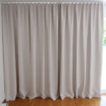 Dimout-Verdunkelungsvorhang ANDERMATT hellbeige. • rideaux123.ch