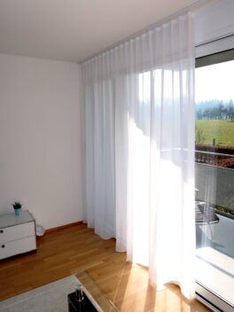 Voilage BUENOS AIRES la boca edition rideau fermé côté blanc