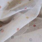 Rideau enfant ALEA II échantillon de tissu Blanc avec rouge-brun-gris [330] • rideaux123.ch