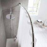 Barre de douche coudée pour baignoire de Kleine Wolke • rideaux123.ch