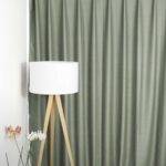 Rideau occultant LONDON BLOOMSBURY gris argenté [28] rideau fermé • rideaux123.ch