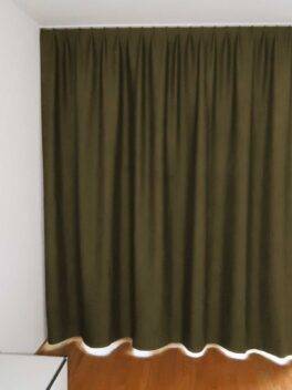 Rideau Blackout BURGDORF Vert olive [460] Rideau fermé
