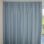 Rideau occultant ST. MORITZ Bleu clair [525] Rideau fermé • rideaux123.ch