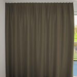 Rideau occultant ST. MORITZ Brun vert [180] Rideau fermé • rideaux123.ch