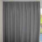 Rideau occultant ST. MORITZ Gris platine [160] Rideau fermé • rideaux123.ch