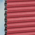 Plissé DUETTE® EOS® FIXÉ UNIX DARK BB24 Rouge [7497] Tissu • rideaux123.ch
