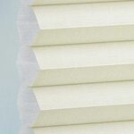 Plissé DUETTE® EOS® FIXÉ ELAN BB24 Crème [7717] Détail de tissu • rideaux123.ch