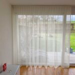 Voilage ALICANTE Blanc-beige [08] Rideau fermé • rideaux123.ch