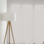 Voilage VALENCIA Beige clair [156] Rideau fermé • rideaux123.ch